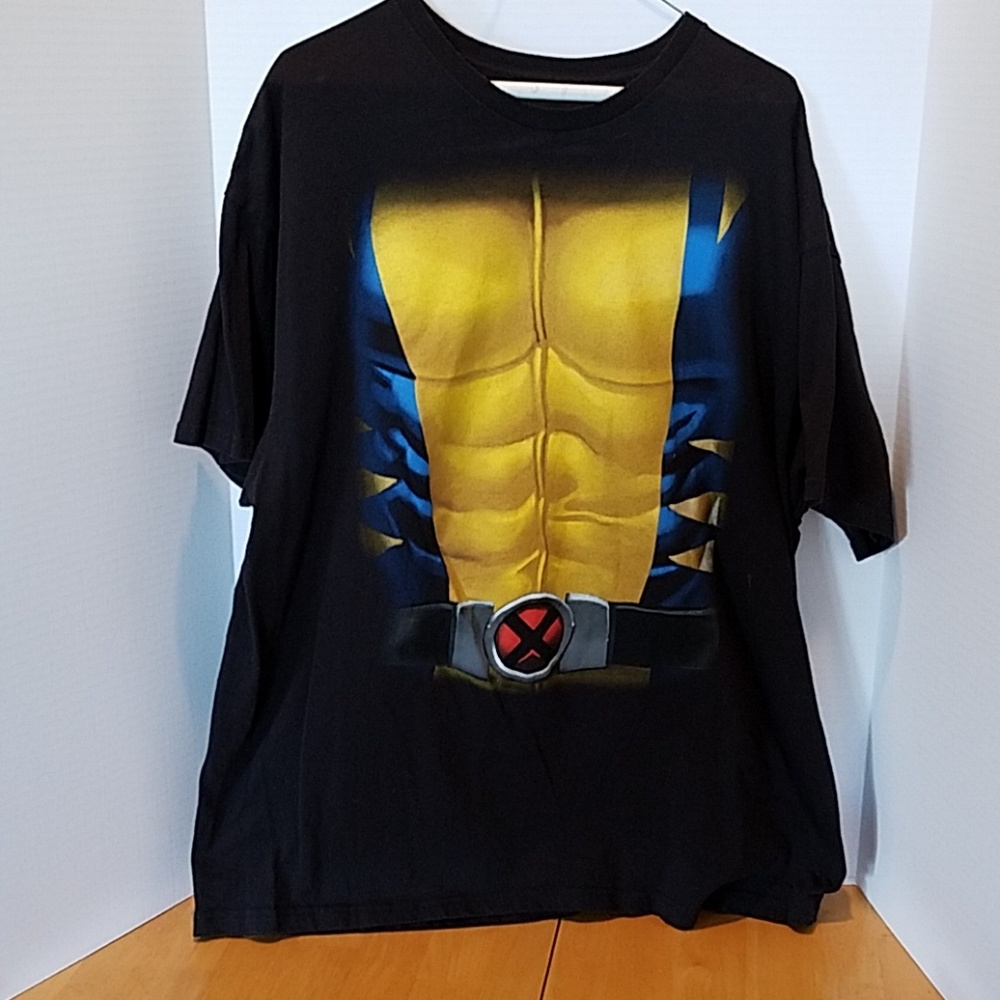 Marvel wolverine  chest graphics tshirt